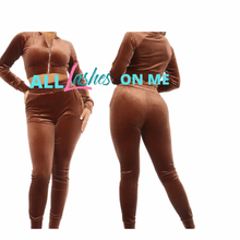 Load image into Gallery viewer, BROWN VELVET 2 PIECE SET
